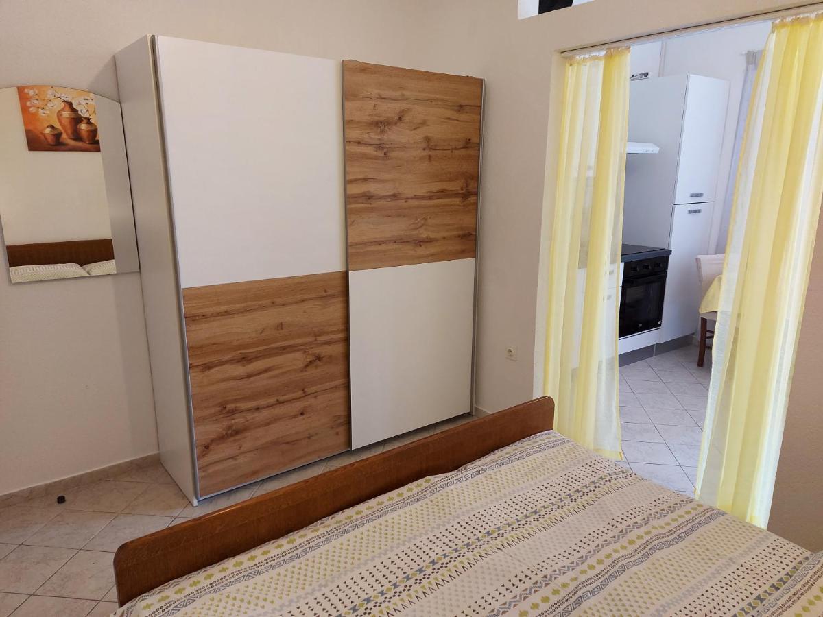 Apartments & Rooms Nensi Башка Экстерьер фото